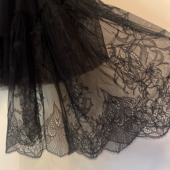 Cinq a Sept Lace Asymmetrical Top - Picture 2 of 7